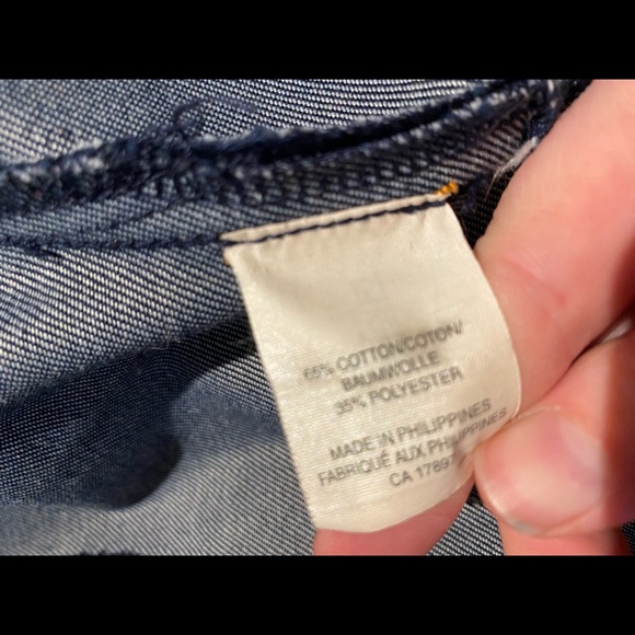 Gap, dark blue crop jean jacket. Medium. - Picture 3 of 3